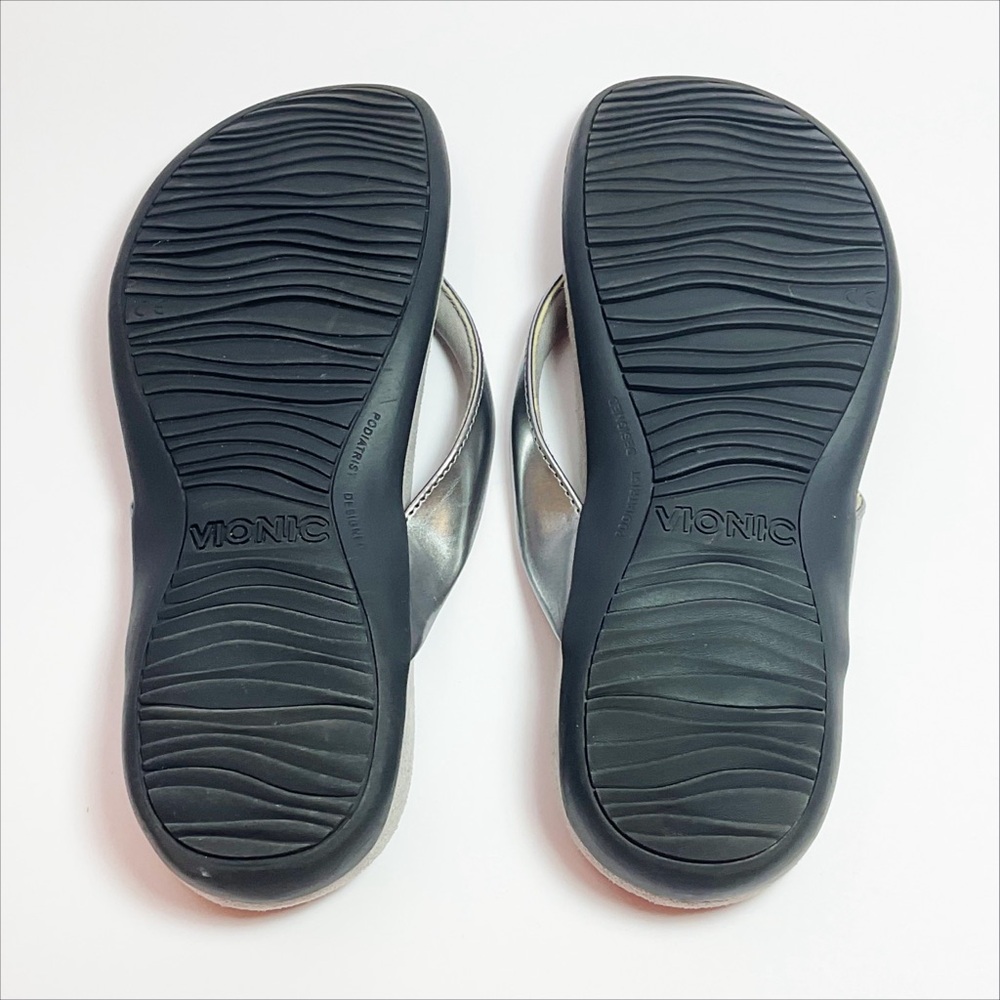 Vionic Davina Gunmetal Silver Supportive Flip Flop Sandal - Picture 6 of 7